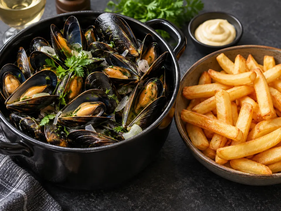 Beispielbild: Muscheln mit Pommes frites